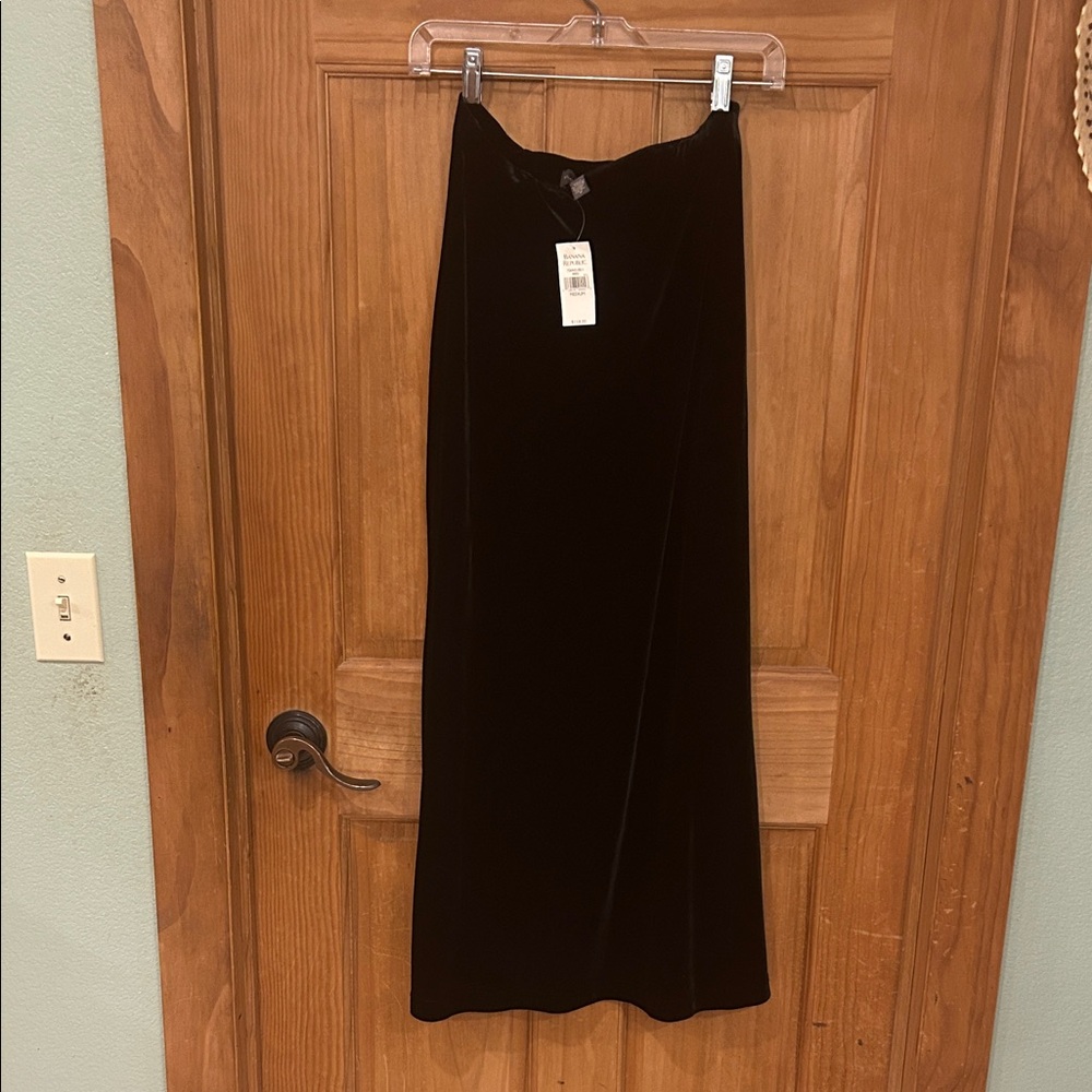Banana Republic Black Velvet Maxi Skirt